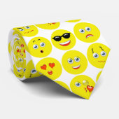 Geel en wit grappig emoji patroon stropdas (Opgerold)