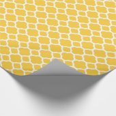 Geel en wit Modern Quatrefoil Cadeaupapier (Hoek)