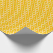 Geel en wit patroon met kruisvorm cadeaupapier (Hoek)