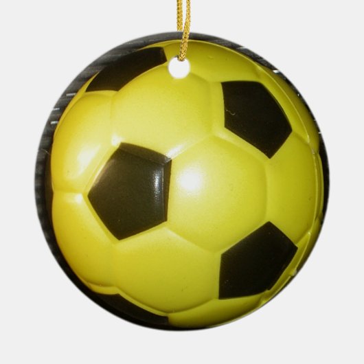 Geel en zwart Football. Keramisch Ornament (Voorkant)