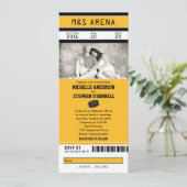 Geel en zwart Hockey Sport Ticket Wedding Kaart (Staand voorkant)