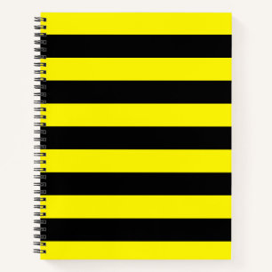 Geel en zwart notitieboek