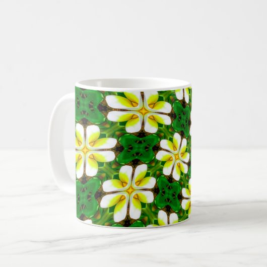 geel Frangipani-patroon Koffiemok (Voorkant links)
