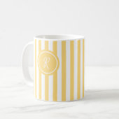 Geel Frans strand Stripe gepersonaliseerd monogram Koffiemok (Voorkant links)