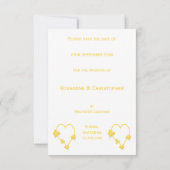 Geel gekleurd vlinderhart bewaar de datum kaart (Achterkant)