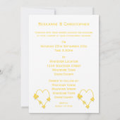 Geel gekleurde vlinder hart ontwerp bruiloft kaart (Achterkant)