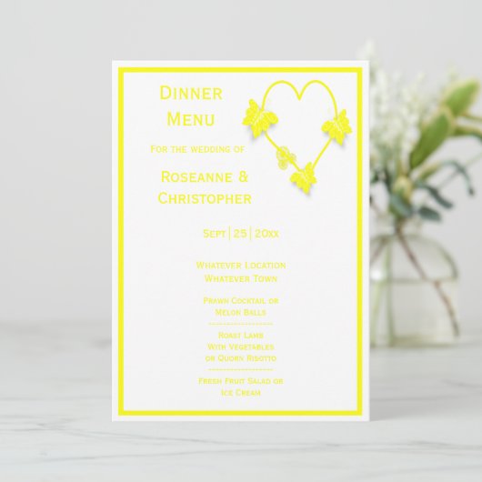 Geel Gekleurde Vlinders Hart Ontwerp Wedding Menu (Staand voorkant)