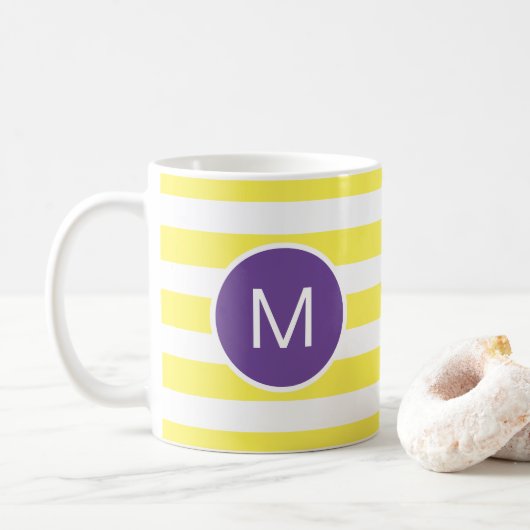 Geel gestreept Paars monogram (aangepaste kleuren) Koffiemok (Met donut)