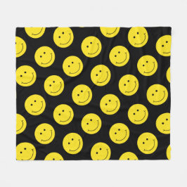 Geel gezicht bij het malen fleece deken
