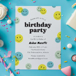 Geel Glimlachend Happy Face Kids Verjaardagsfeest Kaart<br><div class="desc">Een leuke en heldere uitnodiging voor een kinderverjaardagsfeestje met gele,  blauwe en lichtgroene lachende gezichtsiconen. De achterkant van de kaart heeft een geel en wit geruit patroon dat past bij de retro-vibe.</div>