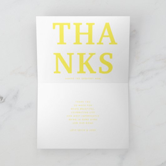 Geel Goud Bloemen MOM Formele Elegante Moederdag Kaart (Binnen)