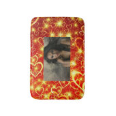 Geel gouden mousserende harten op rode achtergrond badmat (Voorkant Verticaal)