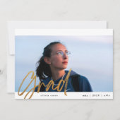 Geel goudpenseel Afstudeerder Twee foto's modern Aankondiging (Voorkant)