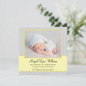 Geel grijs chevron meisje foto geboorte aankondigi aankondiging (Staand voorkant)