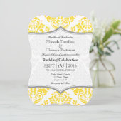 Geel Grijs Damask Bracket Wedding Uitnodigen Kaart (Staand voorkant)
