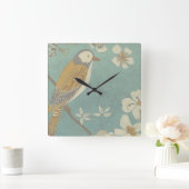 Geel, grijs en beige vogel op een bijkantoor vierkante klok (Huis)