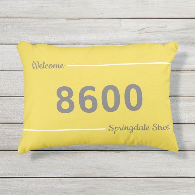 Geel, Grijs en Witte Huis Adres Buitenkussen (Voorkant)