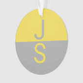 Geel & Grijs Modern Initialen Monogram Ornament (voorkant)