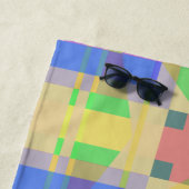 Geel Groen Blauw Paars Geometrisch Strandlaken (In situ)