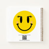 Geel Happy Girly gezicht, plezier gepersonaliseerd Notitieboek (Achterkant)