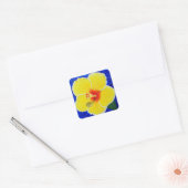 Geel Hibiscus Flower Painting Vierkante Sticker (Envelop)
