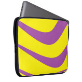 Geel Hoesje laptop met Paarse strepen Laptop Sleeve (Voorkant Rechts)