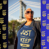 Geel, houd Jezus eerst T-shirt