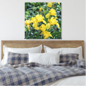 geel iris bloem tuin canvas afdruk (Insitu (Slaapkamer))