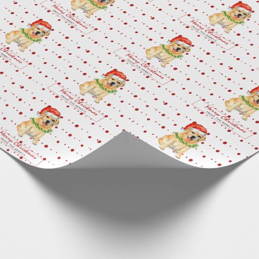 Geel lab in Santa hat Merry Kerstmis Cadeaupapier (Hoek)
