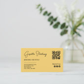 Geel Logo QR Code Minimalistisch Professioneel Visitekaartje (Staand voorkant)