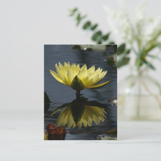 Geel Lotus Waterlily Briefkaart (Staand voorkant)