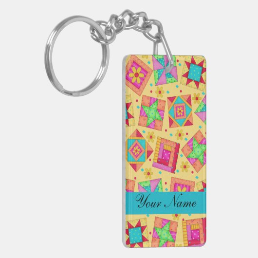 Geel met kleurrijke quiltblokken & gepersonaliseer sleutelhanger (Voorkant Links)