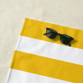 Geel met witte streep Cabana Stripe Strandlaken (In situ)
