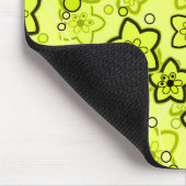 Geel met zwart helder neon bloemenpatroon muismat (Hoek)