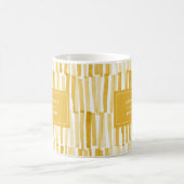 Geel modern abstract patroon, gepersonaliseerd ges koffiemok (Center)