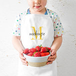 Geel monogram Initiaal en naam op maat Kinder Schort<br><div class="desc">Aangepast ontworpen kinderpron, perfect voor je kleine chef-kok in training! Pas het met haar monogram naam en initiaal of andere douanetekst aan. Klik aanpassen het om doopvonten en kleuren te veranderen of meer tekst of afbeeldingen toe te voegen aan creëer een speciale van een soortgift. Ook verkrijgbaar in parels van...</div>