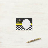 Geel Monogram Zwart Wit Polka Dot Post-it® Notes (Op bureau)