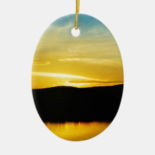 Geel Mt Lake Sunset Keramisch Ornament (Voorkant)