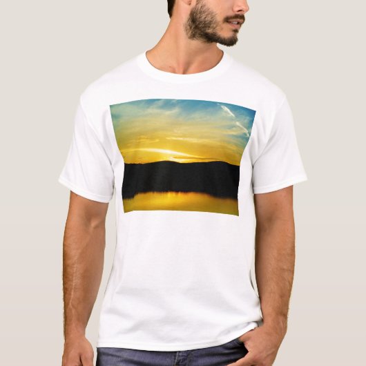 Geel Mt Lake Sunset T-shirt (Voorkant)