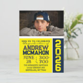 Geel & Navy Modern Afstuderen Fotouitnodiging Kaart (Staand voorkant)