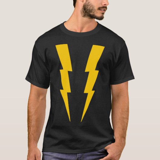 Geel op Black Lightning Superhero T-shirt (Voorkant)