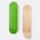 Geel Op Groene Stippen Patroonontwerp Persoonlijk Skateboard (Voorkant)