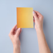 GEEL ORANJE GRADIËNTE ACHTERGROND SJABLOON KLANT FLYER (Hand)