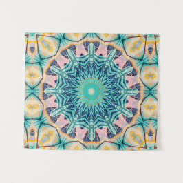 Geel-oranje, munt en roze mandala. wandkleed