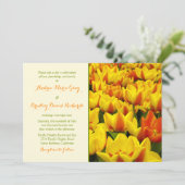 Geel Oranje veld van Tulps Wedding Invitation Kaart (Staand voorkant)