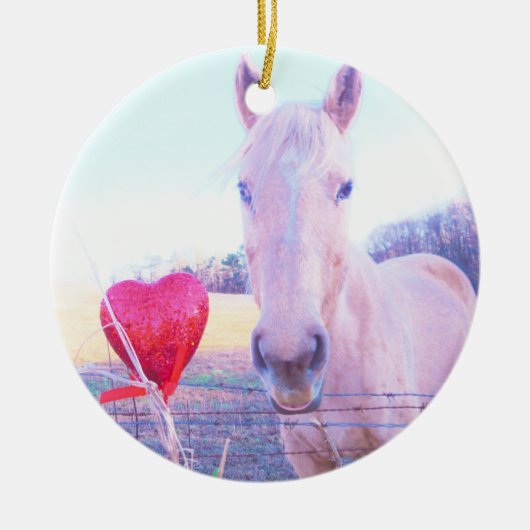 Geel paard en rood hart keramisch ornament (Voorkant)