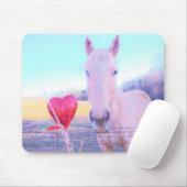 Geel paard en rood hart muismat (Met muis)