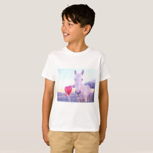 Geel paard en rood hart t-shirt (Voorkant volledig)