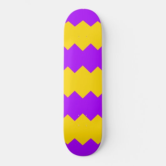Geel & Paarse Zig Zag Streep Skateboard (Voorkant)
