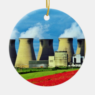 Geel papaverveld en energiecentrale Ferrybridge; Keramisch Ornament